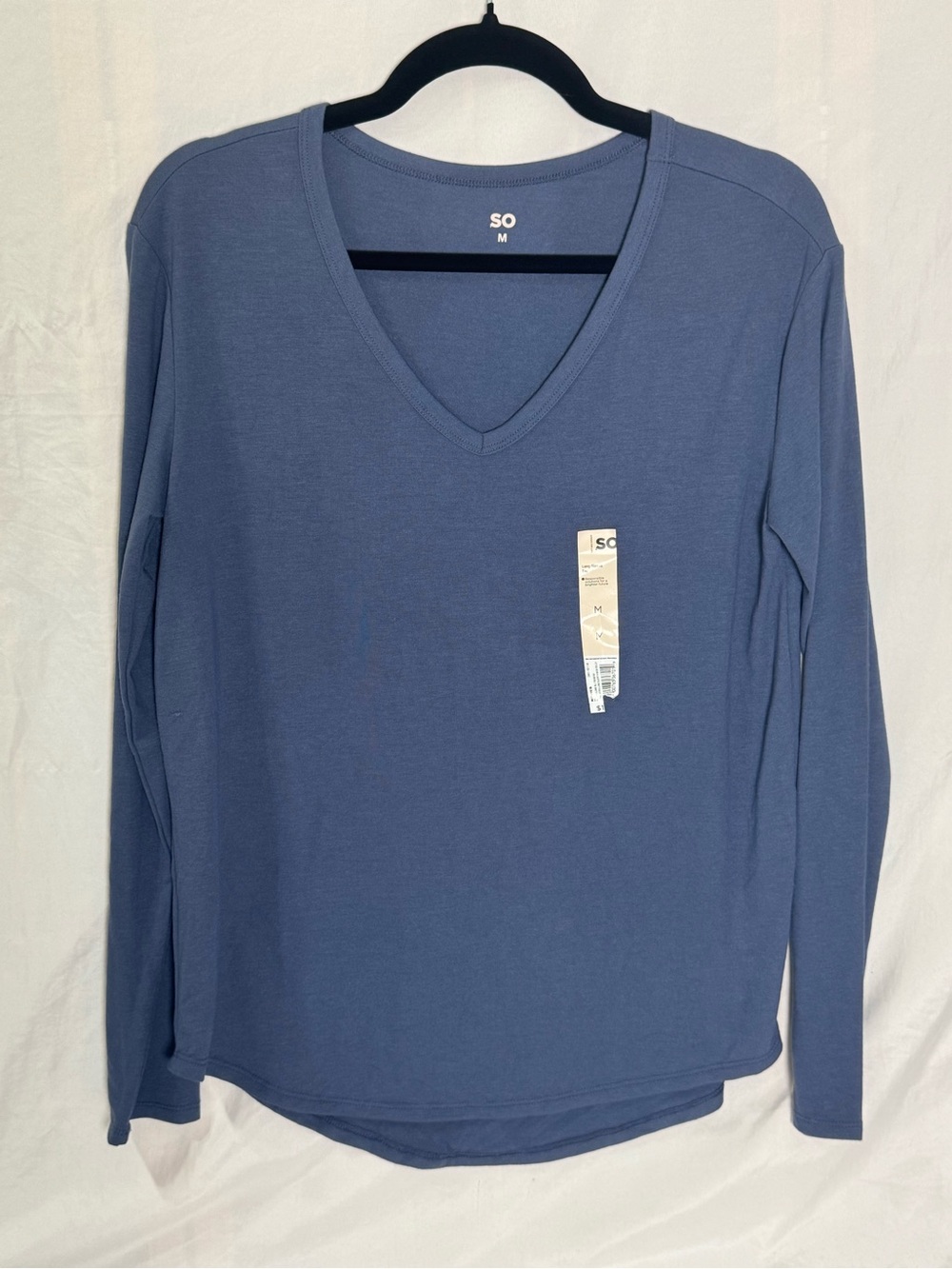SO Sonoma Women's Long Sleeve V-Neck T-Shirt Medium Blue NWT